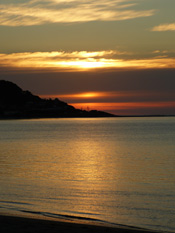 sunset - raglan